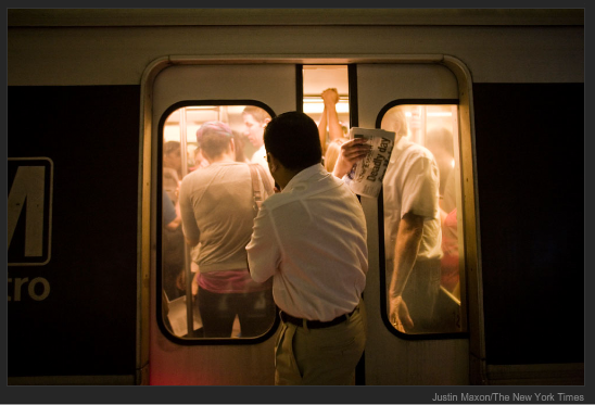 dc-subway-helping-hand